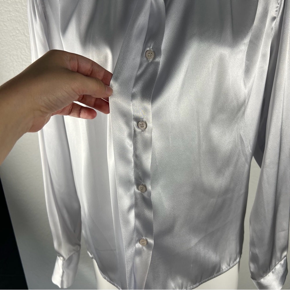 Vintage Amanda Smith Silver Satin Blouse - Picture 4 of 9